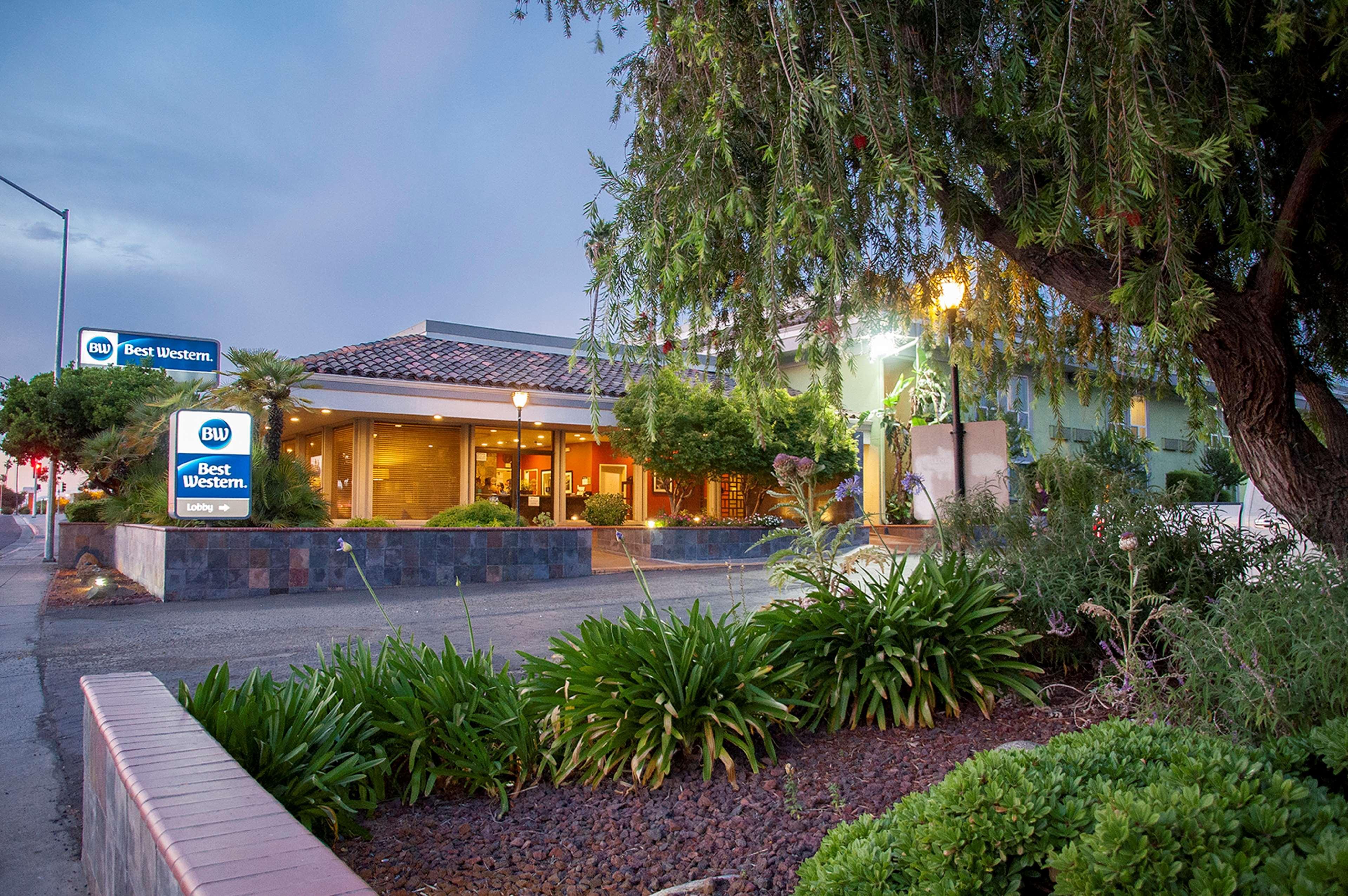 Best Western Village Inn Фресно Екстериор снимка